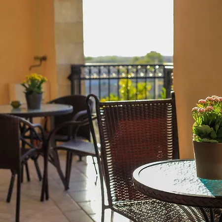 Alojamento de Acomodação e Pequeno-almoço Il Baiocco Piscina &