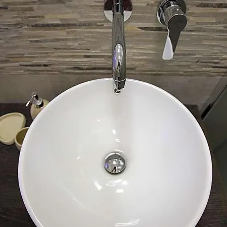 Il Baiocco Piscina & Panzió Tiggiano