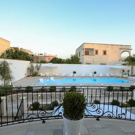 Il Baiocco Affittacamere Piscina & Spa 4* Tiggiano